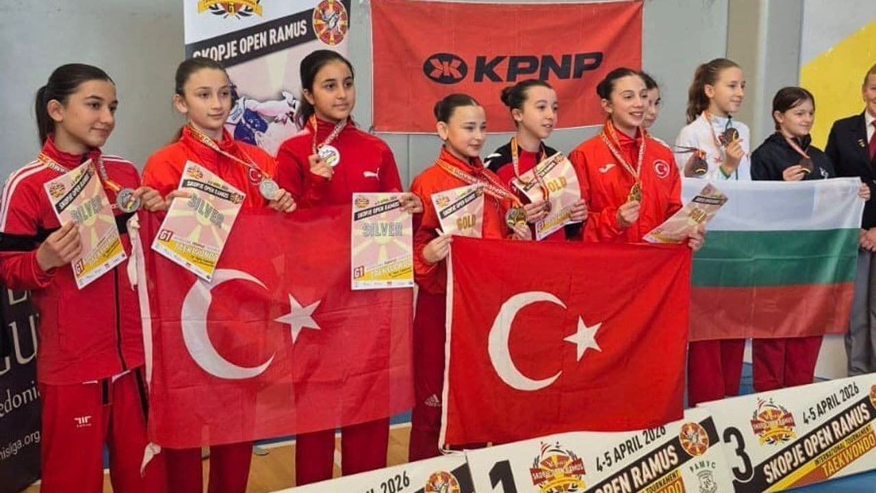 Seferihisar takımı taekwondo şampiyonasında 4 gümüş 1 bronz kazandı
