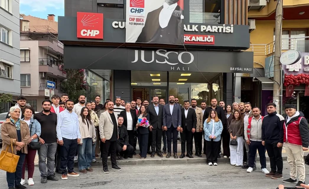CHP Gençlik Kolları Heyetinden İzmir ve Buca İlçe Başkanlıklarına Çalışma Ziyareti