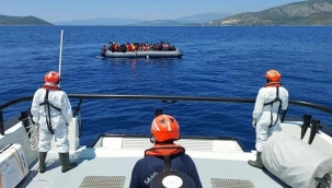 Kuşadası açıklarında geri itilen 58 kaçak göçmen kurtarıldı