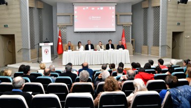 Bornova Deprem Paneli: Uzmanlar Ne Dedi? Bölge Riskleri & Farkındalık