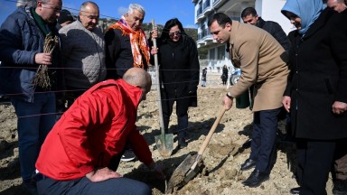 Bornova Misket Bağı Projesi: Üreticiye Destekle Misket Üzümü Canlanıyor!