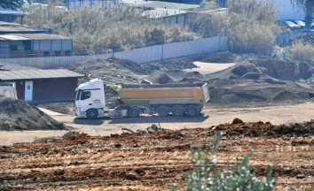 Kaçak Döküm Şoku: Gaziemir'deki Kurşun Fabrikası Atıkları Torbalı'da!